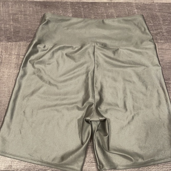 Biker short - Picture 3 of 3